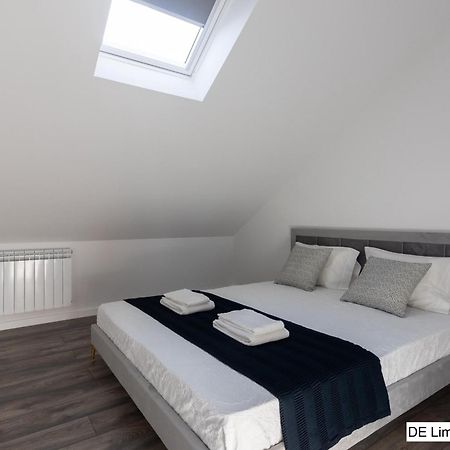 Dona Emilia Guest House & Studio Apartment Building Виана-ду-Каштелу Экстерьер фото