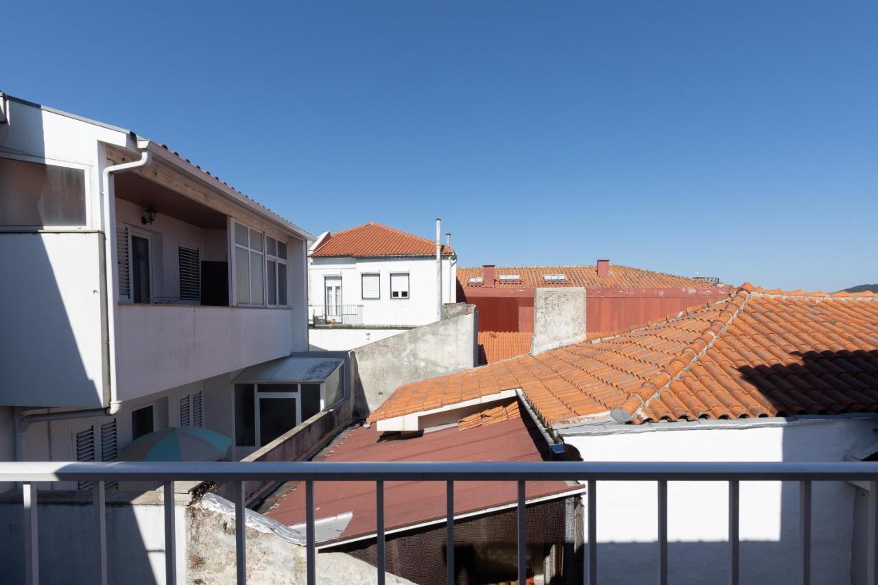 Dona Emilia Guest House & Studio Apartment Building Виана-ду-Каштелу Экстерьер фото