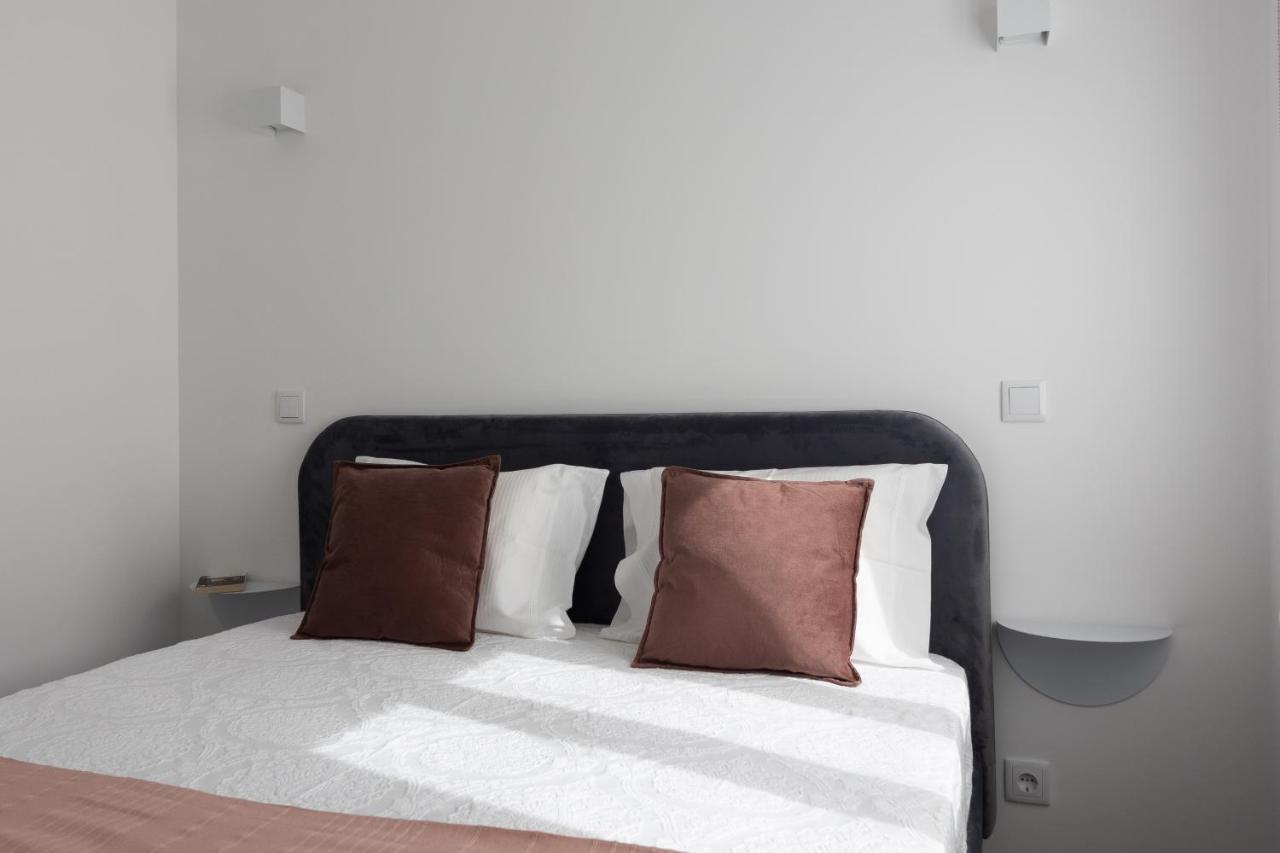 Dona Emilia Guest House & Studio Apartment Building Виана-ду-Каштелу Экстерьер фото