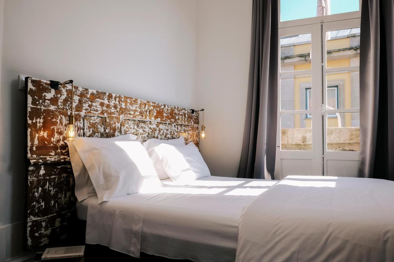 Dona Emilia Guest House & Studio Apartment Building Виана-ду-Каштелу Экстерьер фото